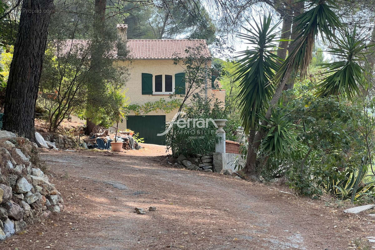 Maison 250 m² à Draguignan  - photo 5