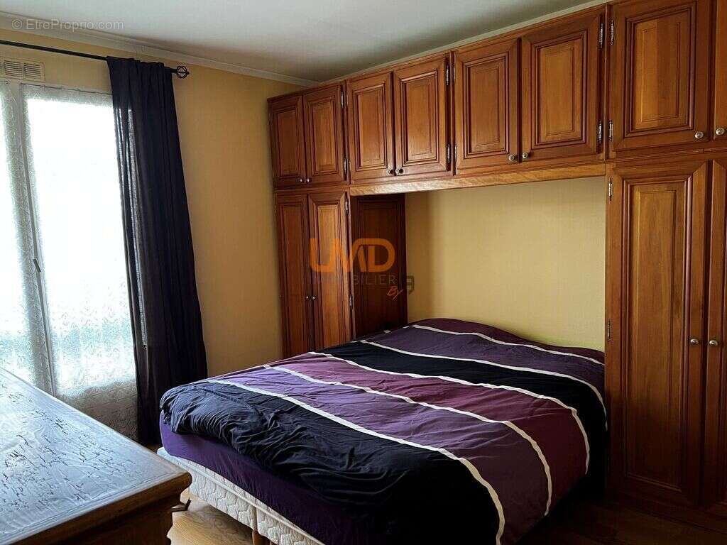 Appartement à MAGNY-LES-HAMEAUX