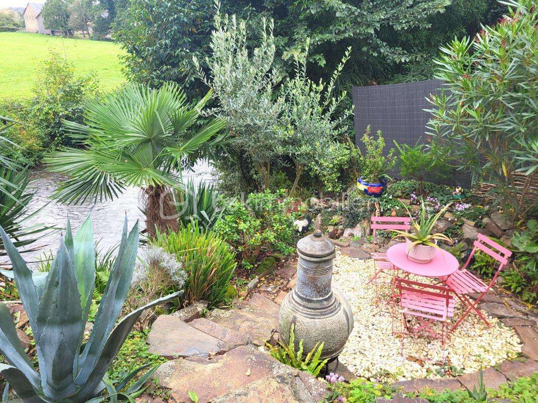 Maison à SAINT-HILAIRE-DU-HARCOUET