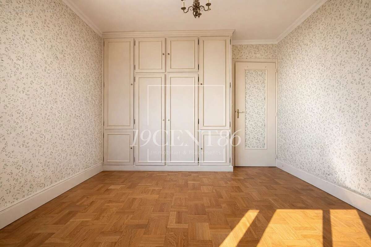 Appartement à LYON-8E