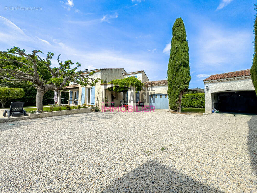 Maison à LORIOL-DU-COMTAT