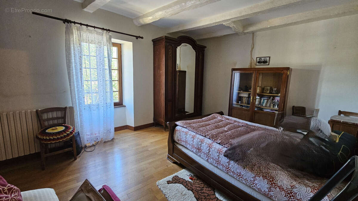 Maison à SAINTE-EULALIE-D'OLT