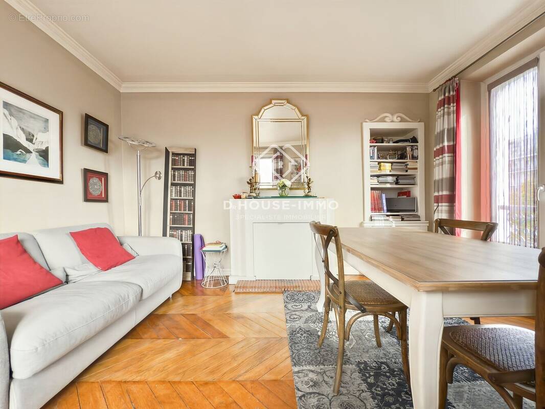 Appartement à PARIS-12E
