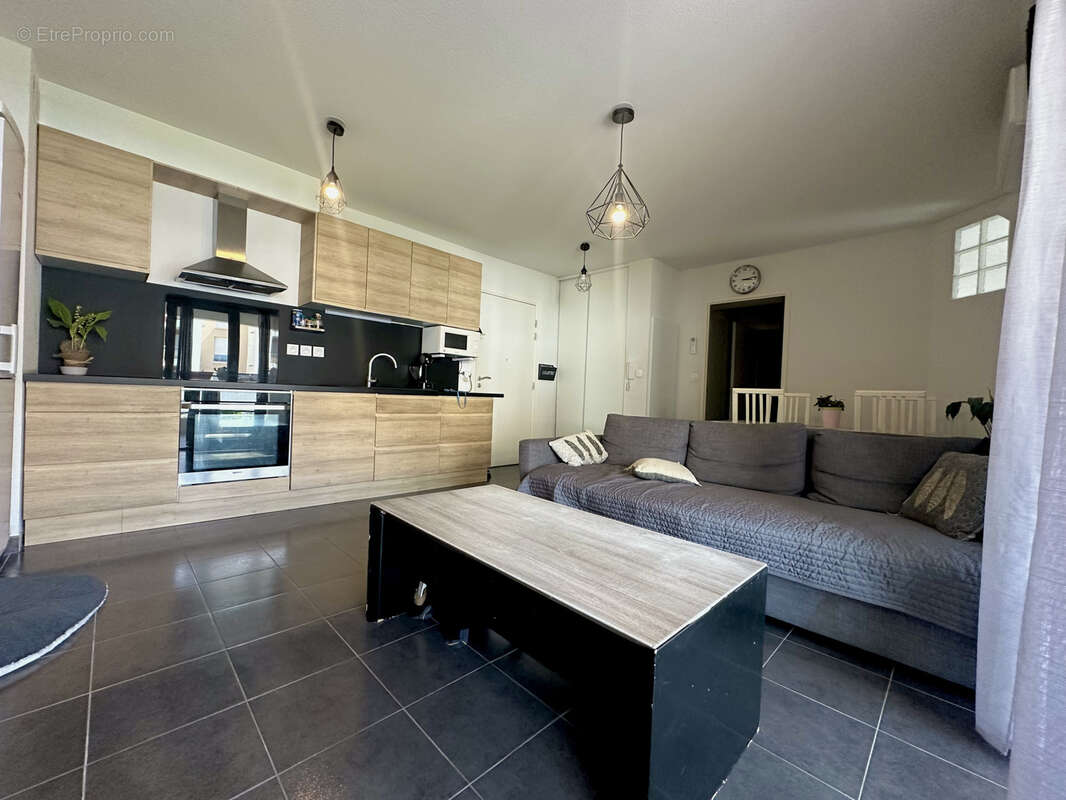 Appartement à LA LONDE-LES-MAURES