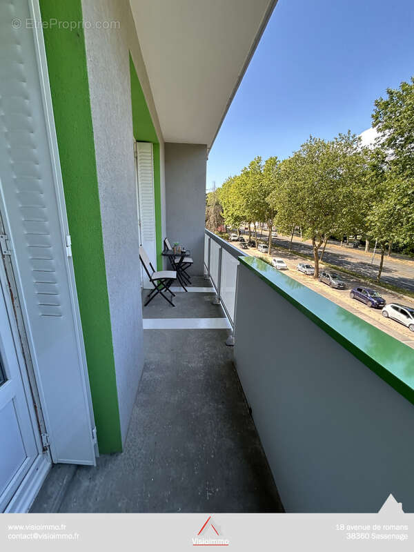 Appartement 3P de 60 m2 + 2 balcons + cave. Garage en supp. vendu loués - photo 2
