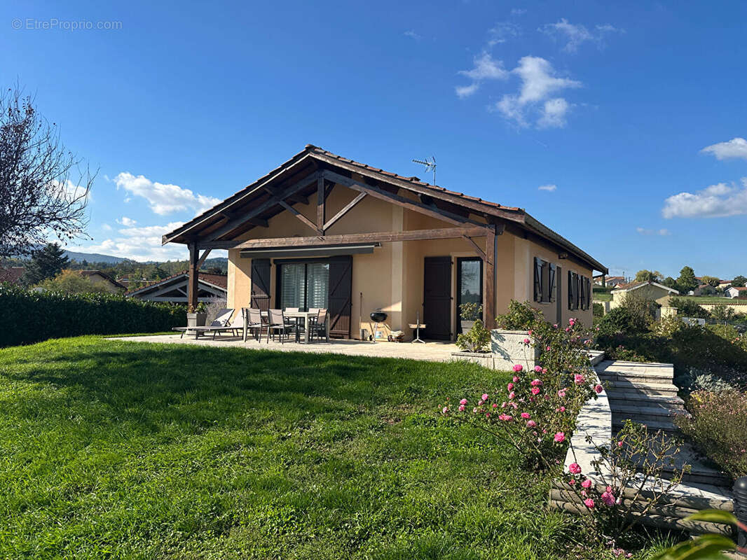 Maison à VAUGNERAY