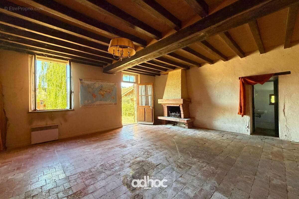 Maison 160 m² à Menestreau-En-Villette  - photo 3