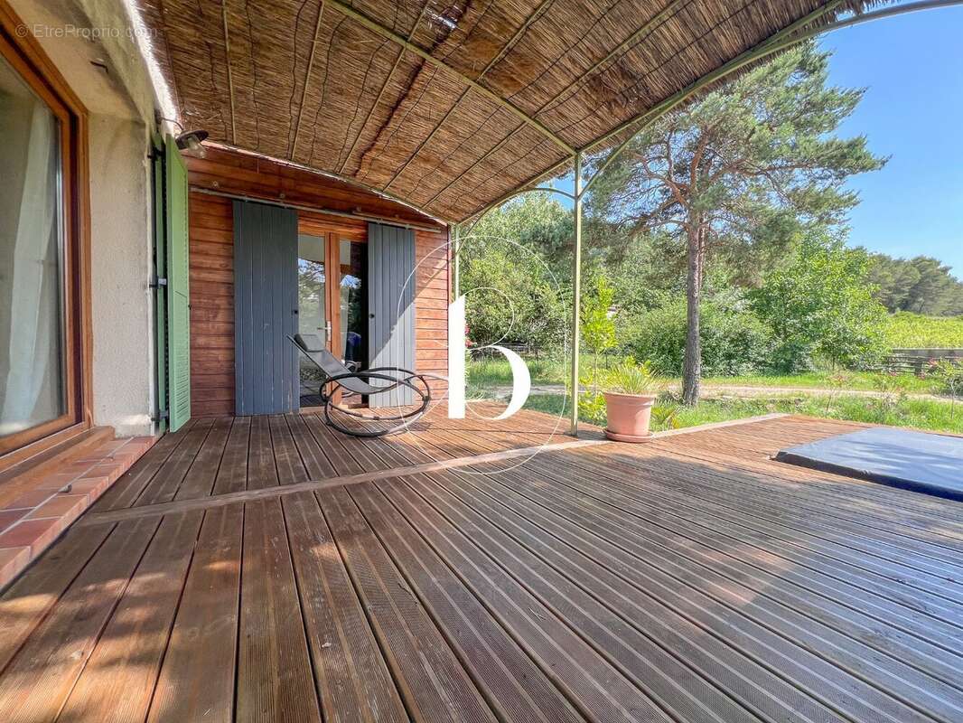 Maison 96 m² à Goudargues  - photo 8