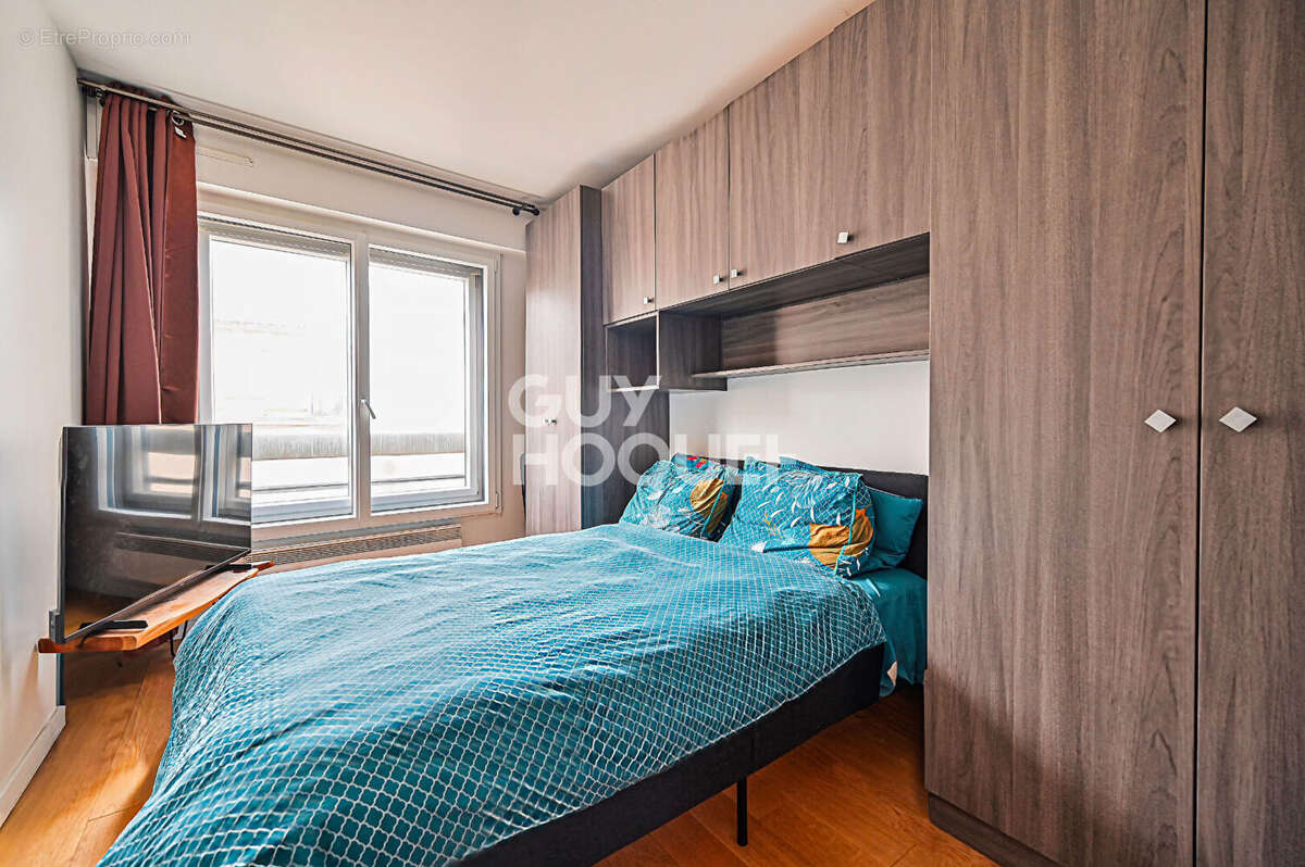 Appartement à CHARENTON-LE-PONT