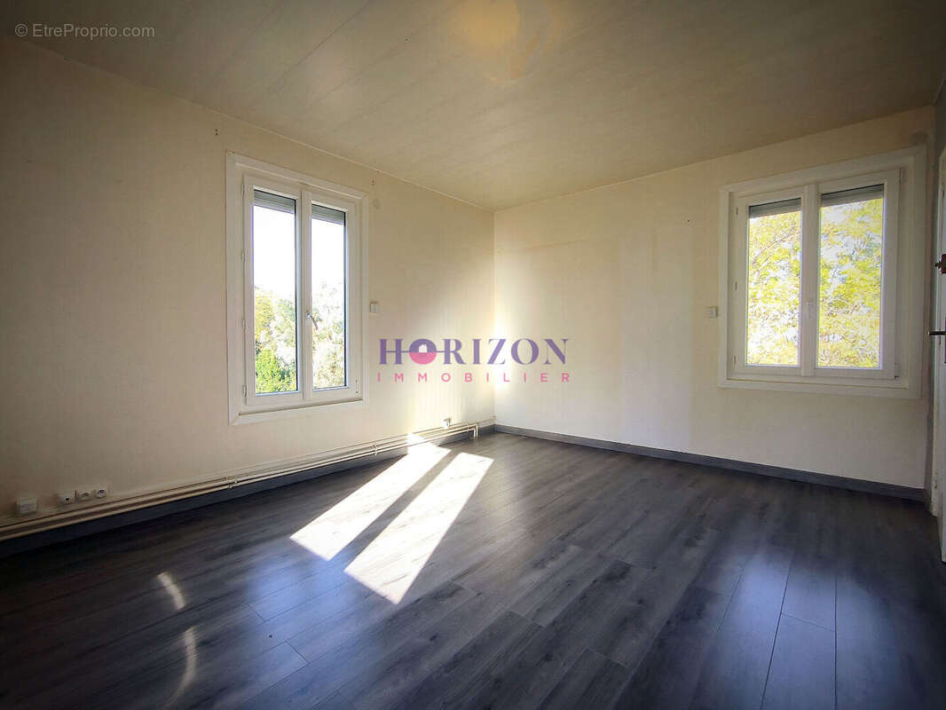 Maison à NERVILLE-LA-FORET