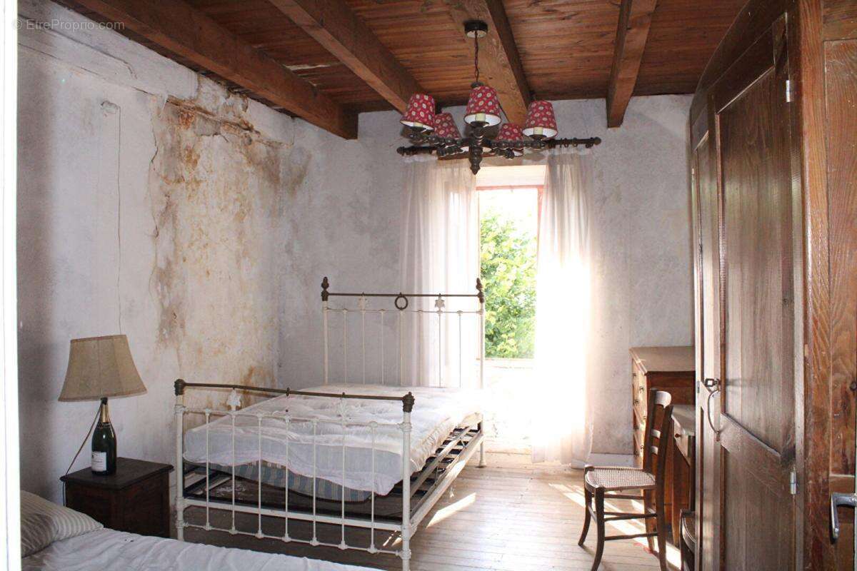 Exclusivité Maison Luc 5 pièce(s) 143 m2 avec jardin sur le chemin de Robert Louis Stevenson - photo 7