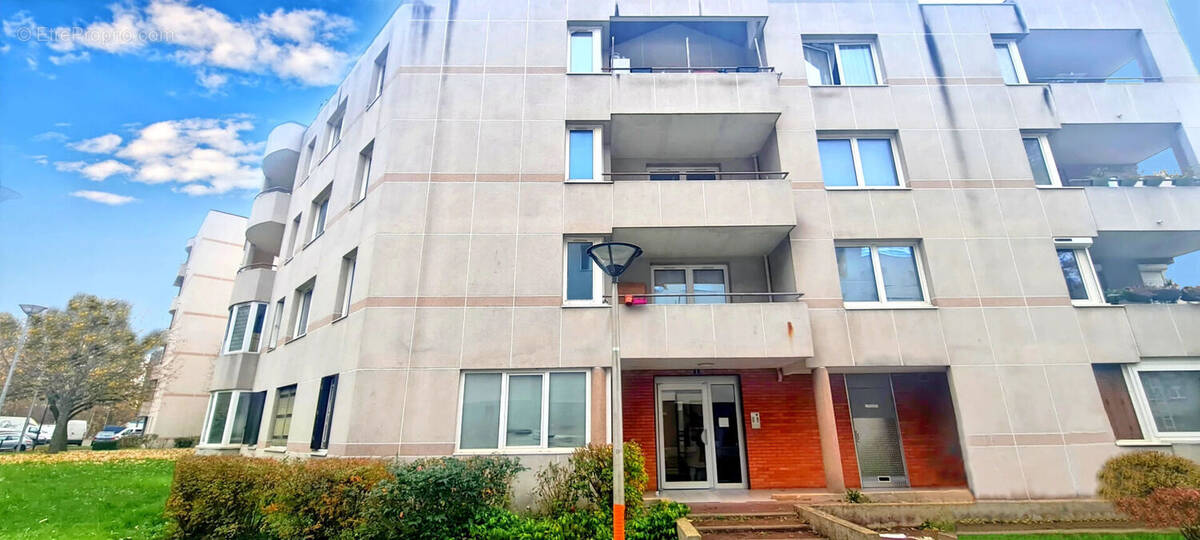 Appartement à TREMBLAY-EN-FRANCE