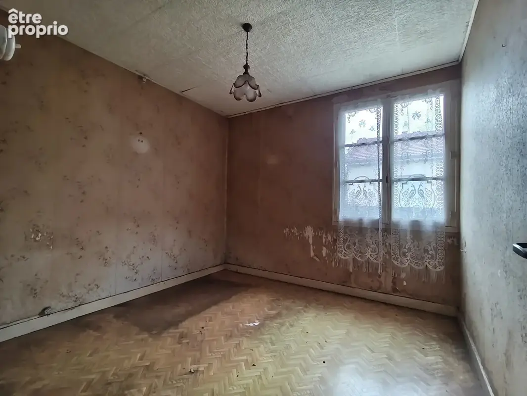 SAINT-CLAIR-DE-LA-TOUR   Maison à rénover de 78 m2 au calme - photo 6