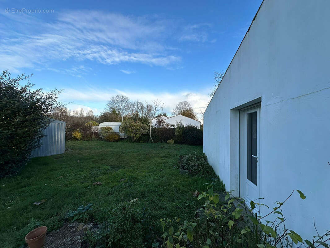 Maison à COMMEQUIERS