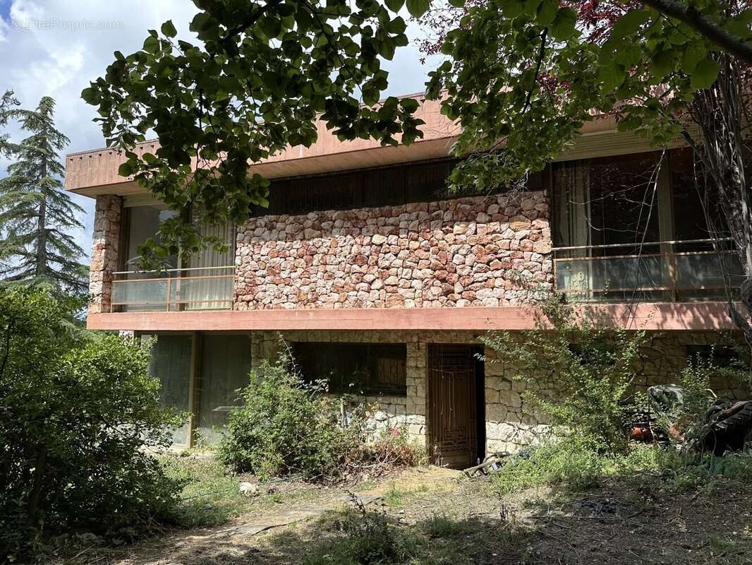 Maison à SAINT-VALLIER-DE-THIEY