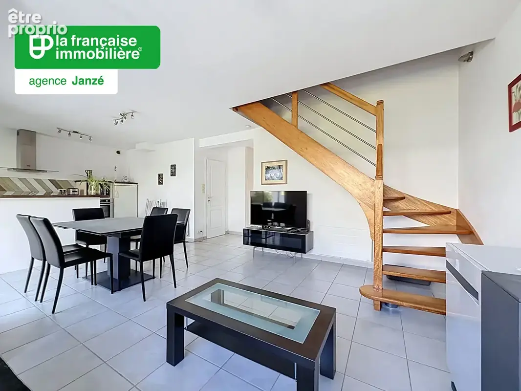 Maison à JANZE