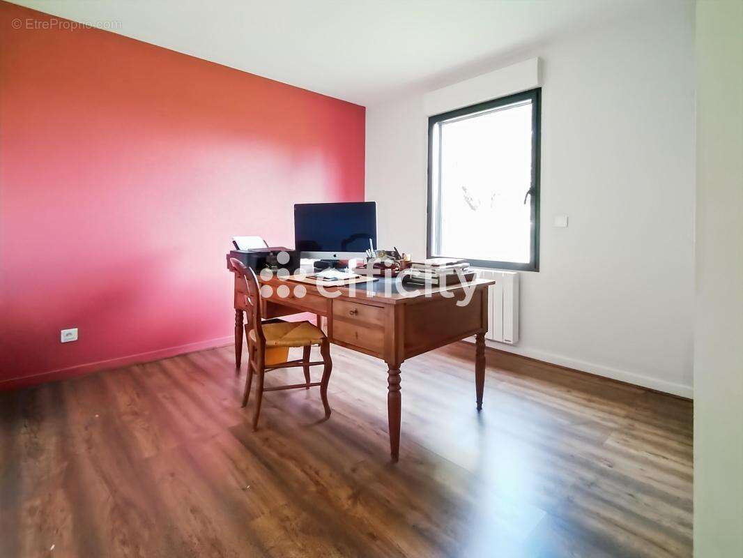Maison 133 m² à Gemozac  - photo 11