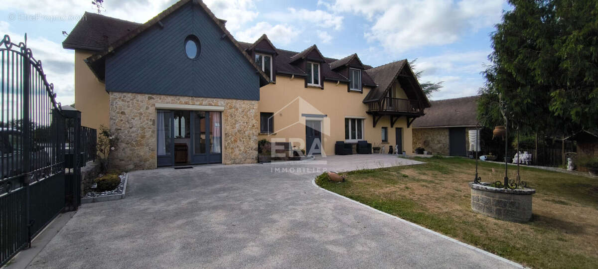 Maison à LA FRESNAYE-SUR-CHEDOUET