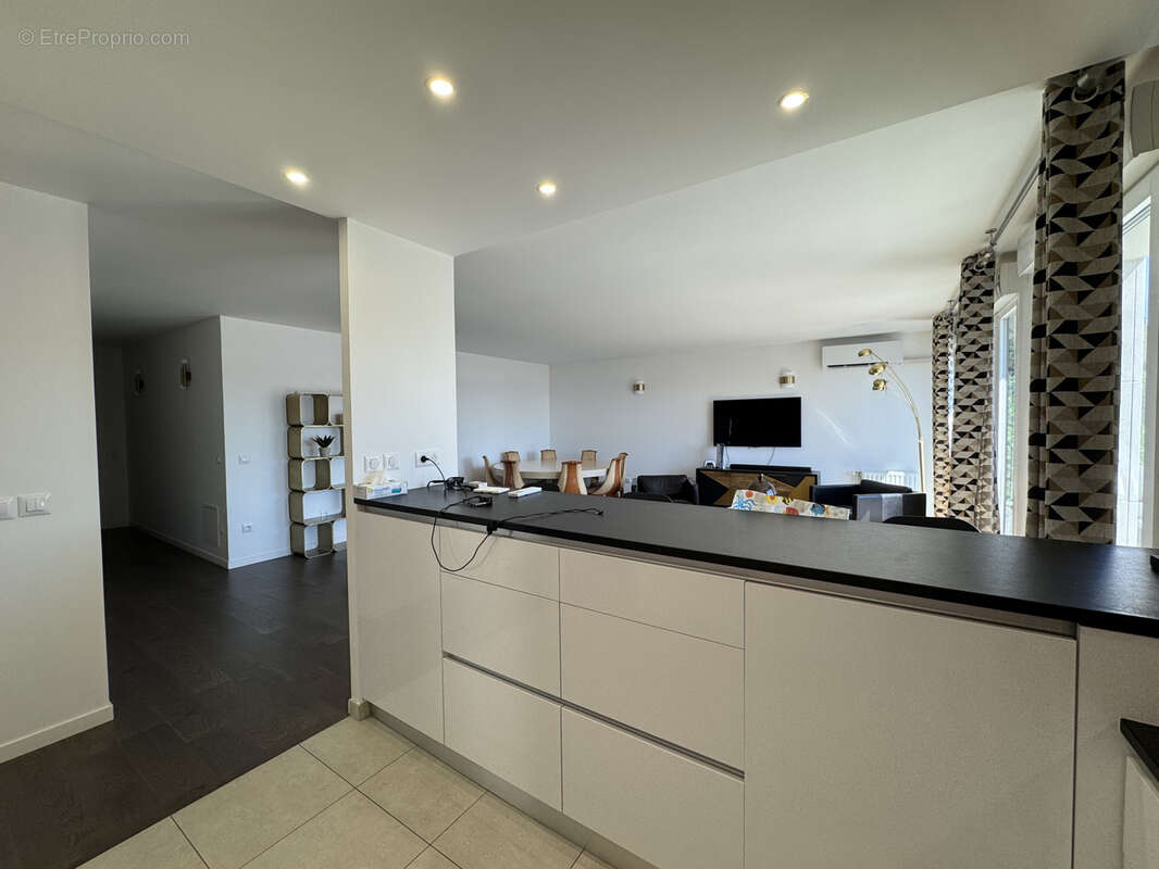 Appartement à SAINT-MAUR-DES-FOSSES