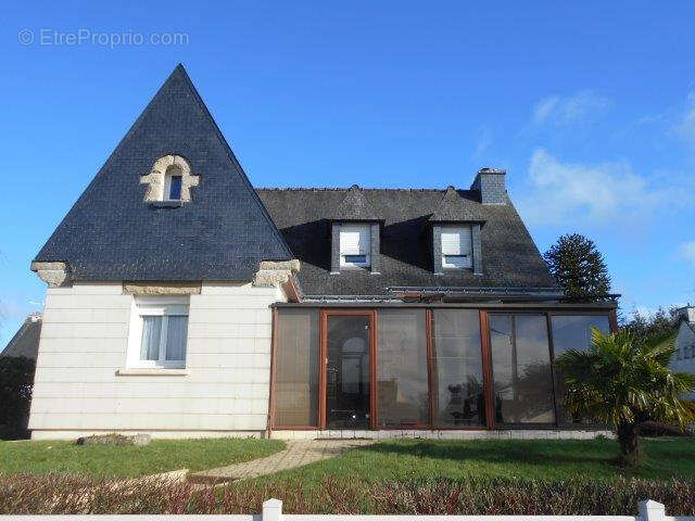 Maison à CORLAY