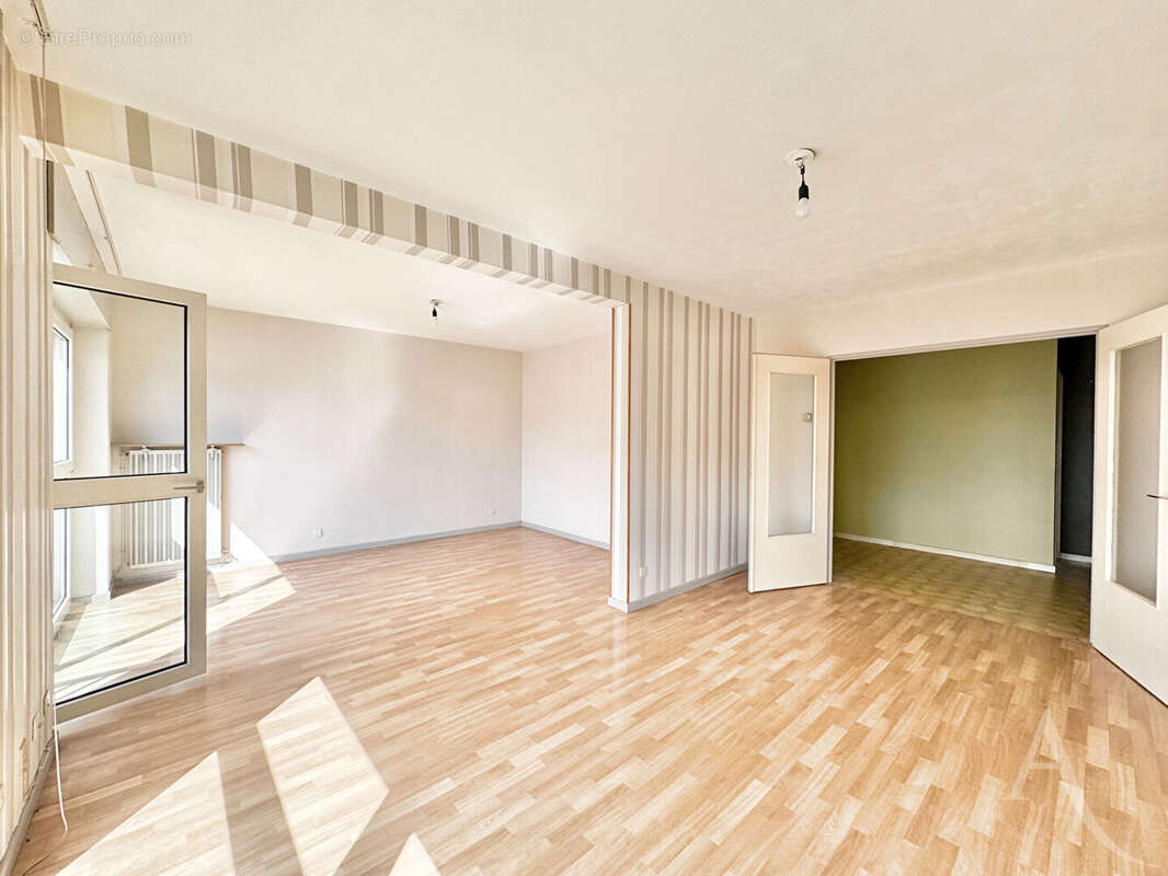 Appartement à FAMECK