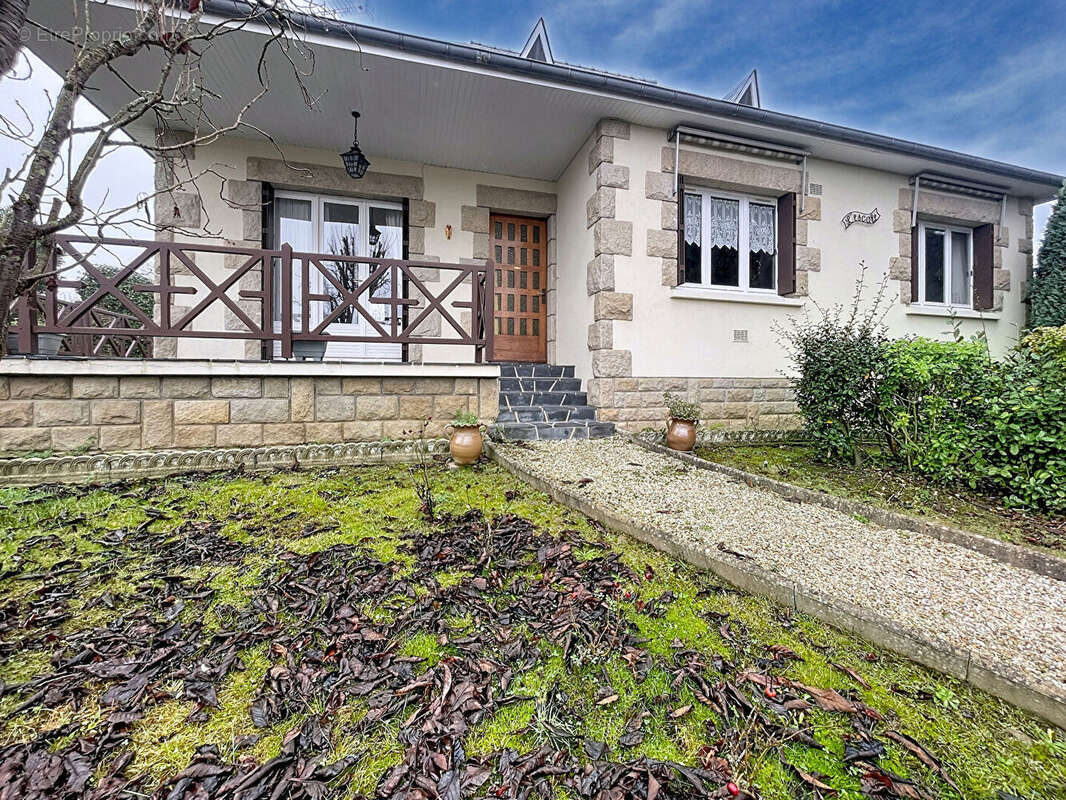 Maison à MINIAC-MORVAN