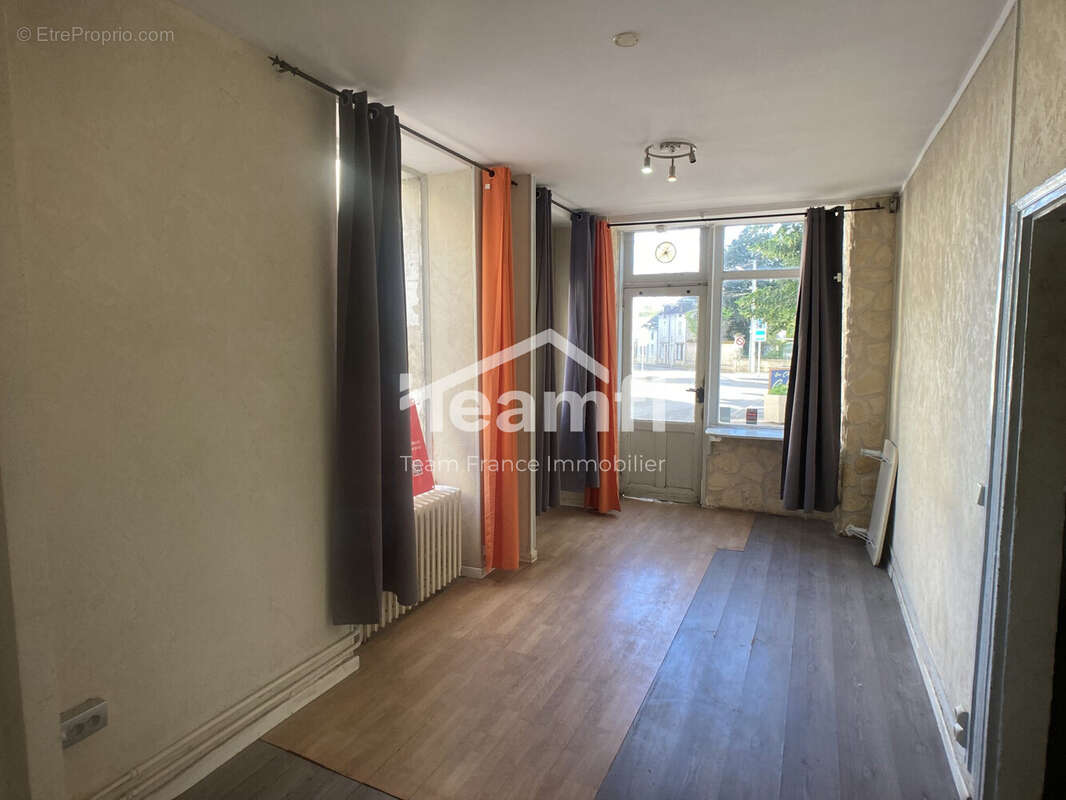 Maison 95 m² à Mareuil-Sur-Arnon  - photo 2