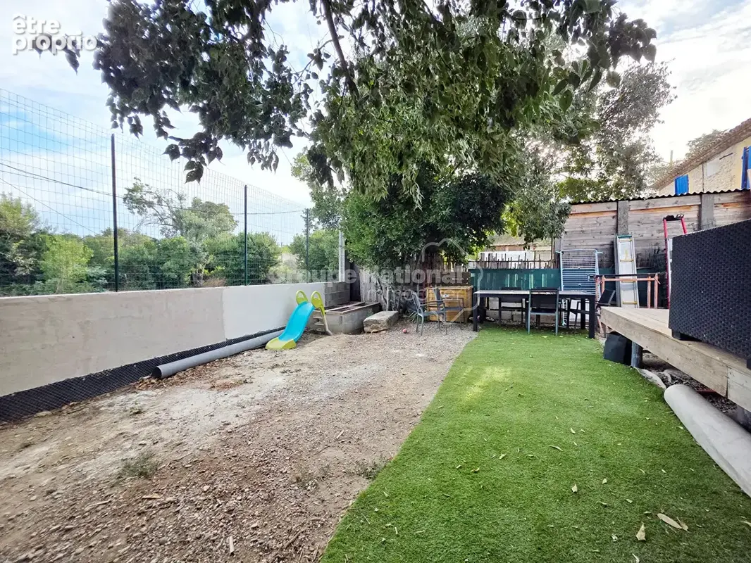 Maison de plain-pied rénovée,  80 m² , Miramas (13140) - photo 18