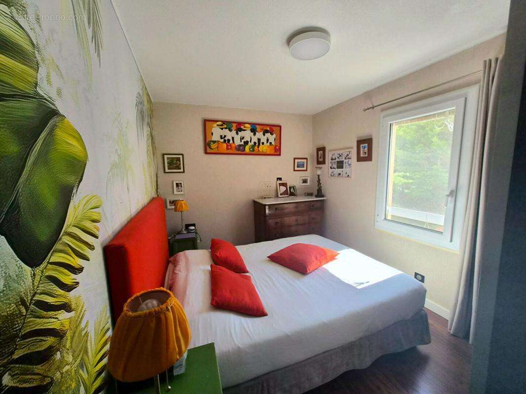 Appartement à SIX-FOURS-LES-PLAGES