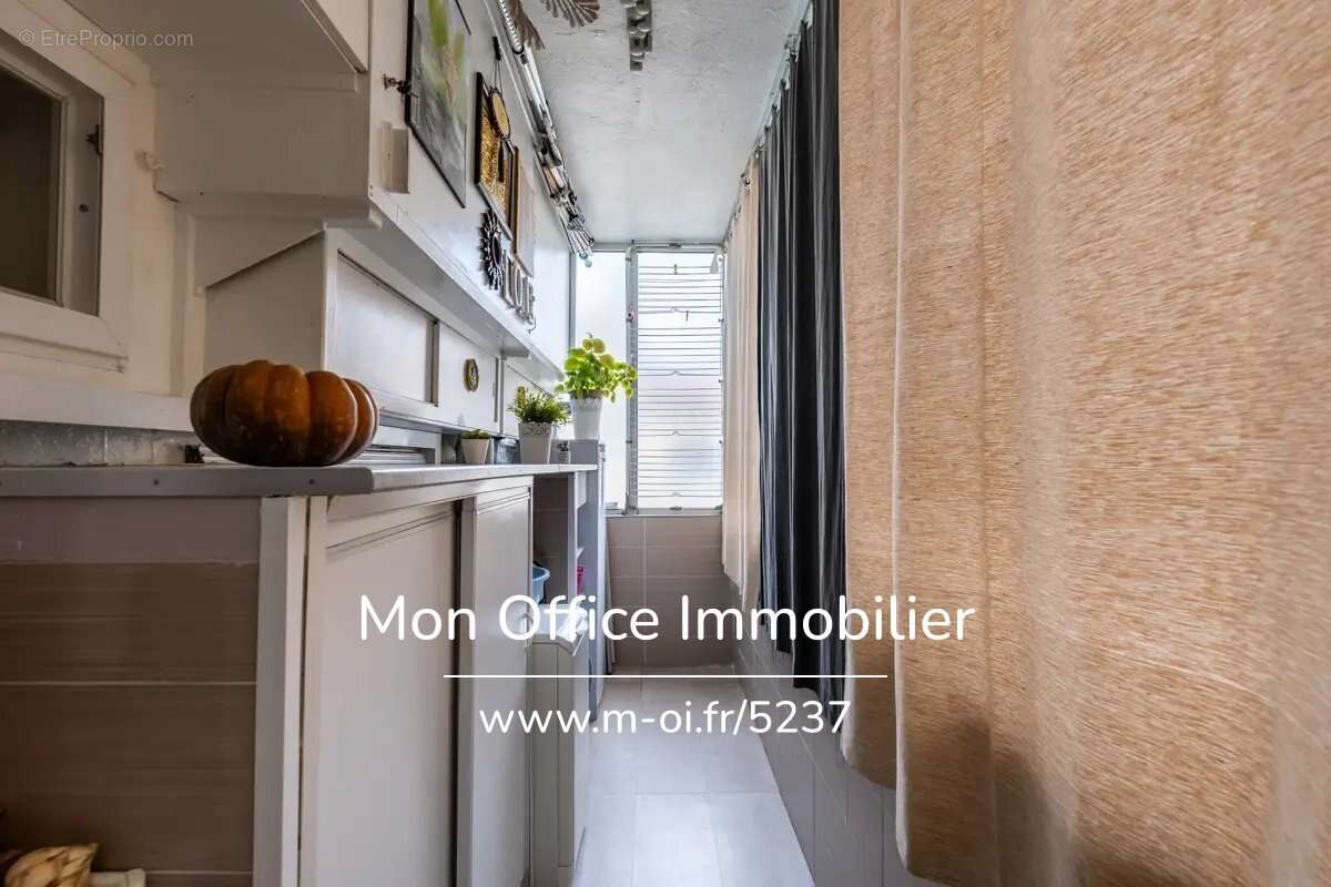 Appartement à MARSEILLE-3E