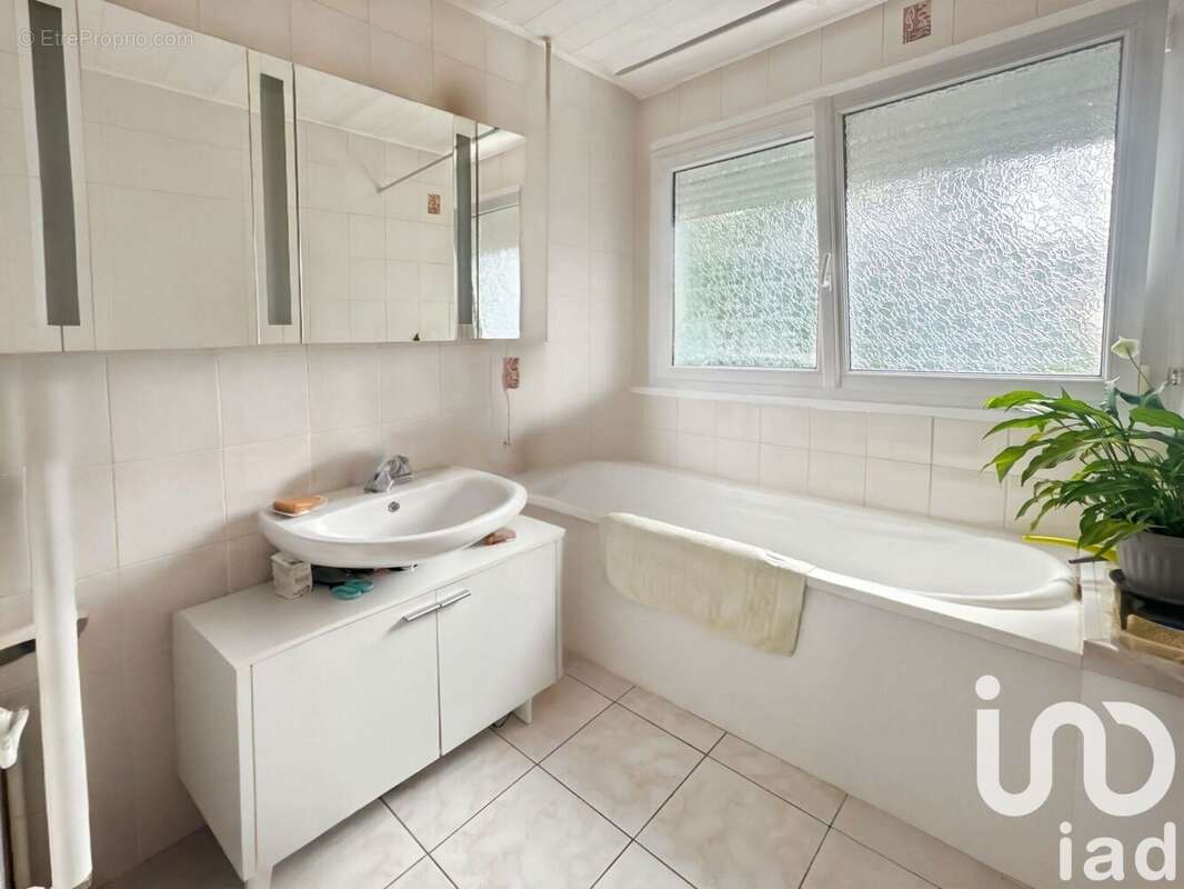 Photo 5 - Appartement à VILLENEUVE-LE-ROI