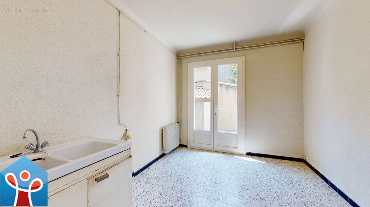Maison avec garage à rénover à Béziers - photo 15