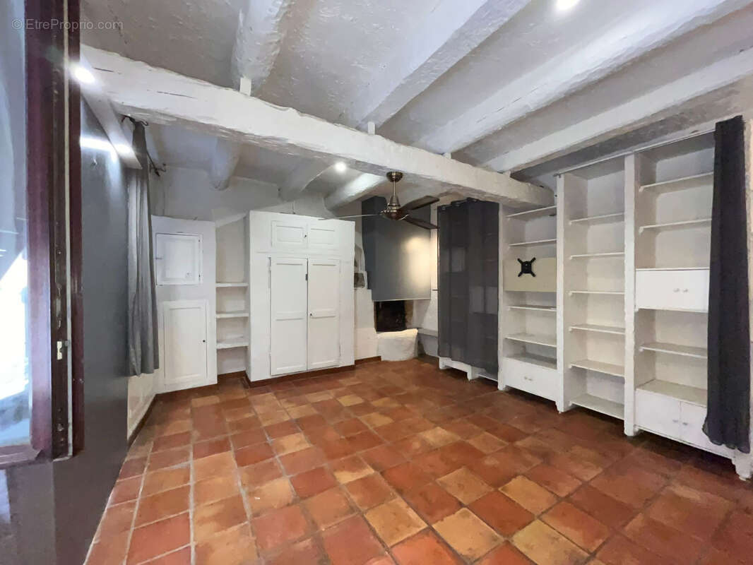 Appartement à TOUET-DE-L'ESCARENE