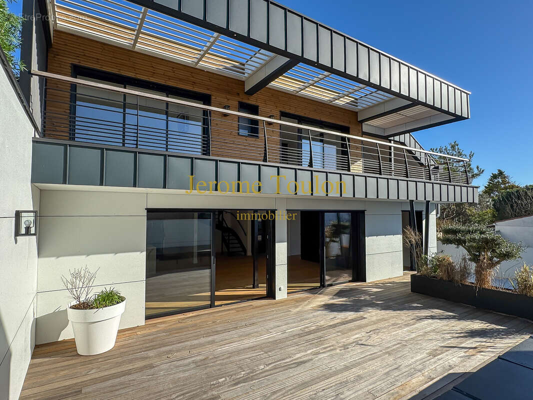 Maison à VAUX-SUR-MER