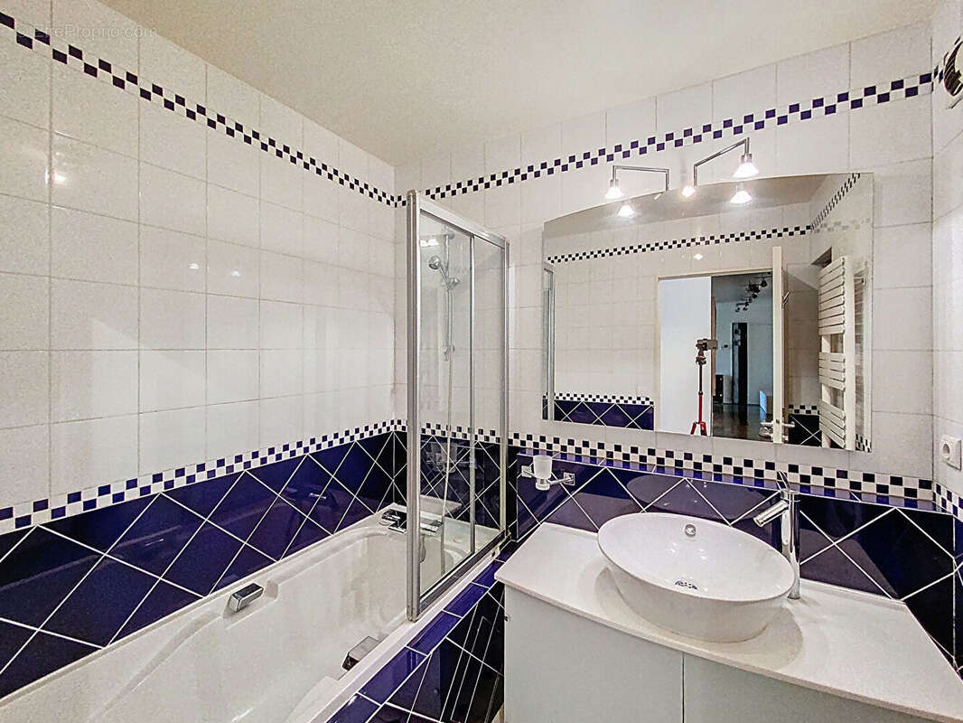 Appartement à SURESNES