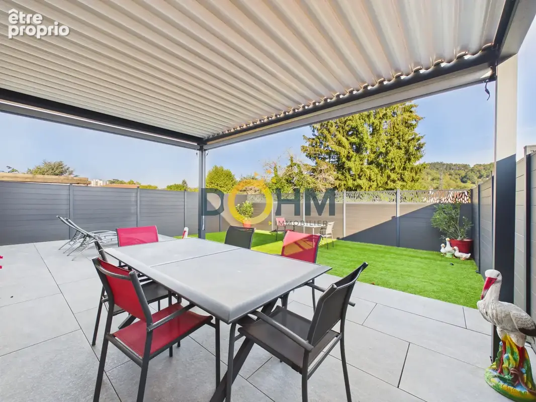 Maison de ville avec grande terrasse et 4 garages - photo 6