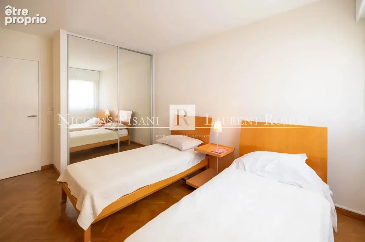 EXCLUSIVITÉ - A vendre , Villefranche sur Mer, 3 pièces, vue mer panoramique, 74 m²,  piscine, garage, 860.000 € - photo 5