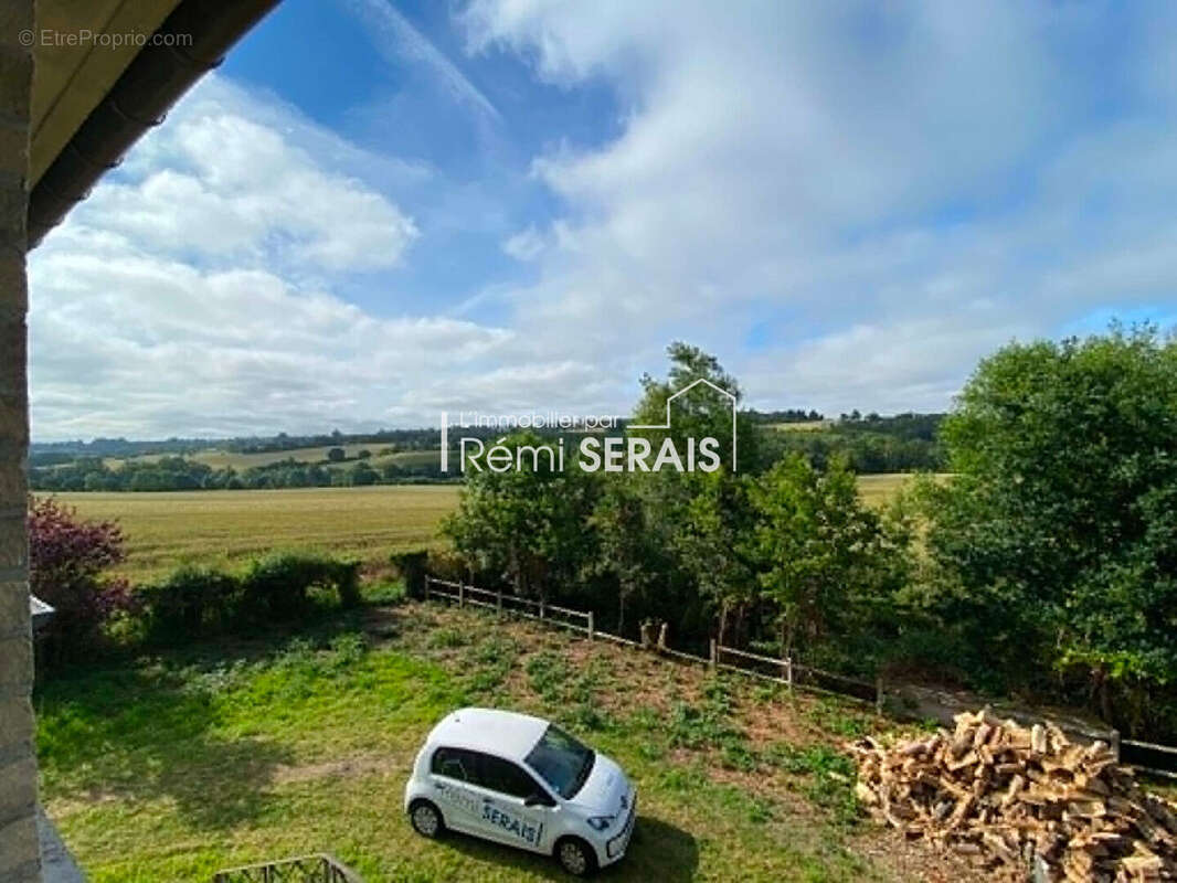 Maison à réhabiliter avec grand terrain et vue dégagée -14260 - photo 16