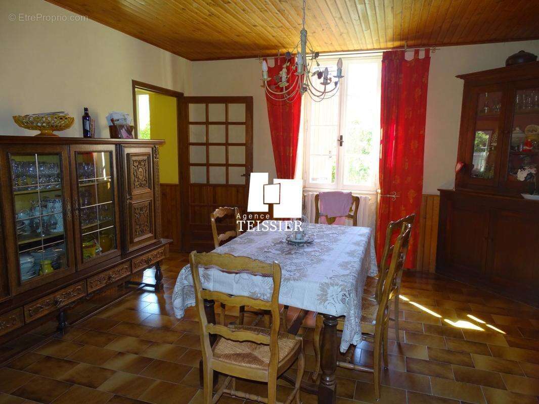 Maison à UZES