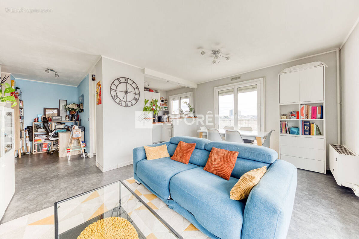 Appartement à MAISONS-ALFORT