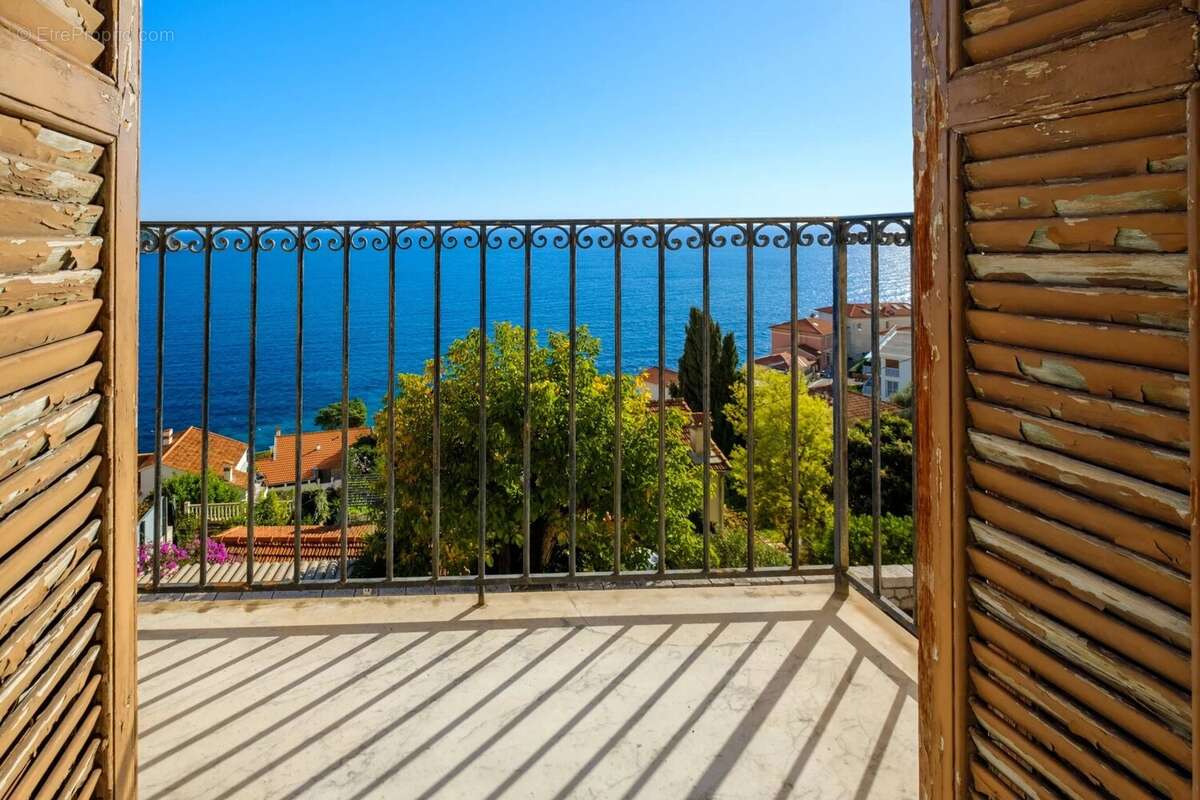 Appartement à ROQUEBRUNE-CAP-MARTIN
