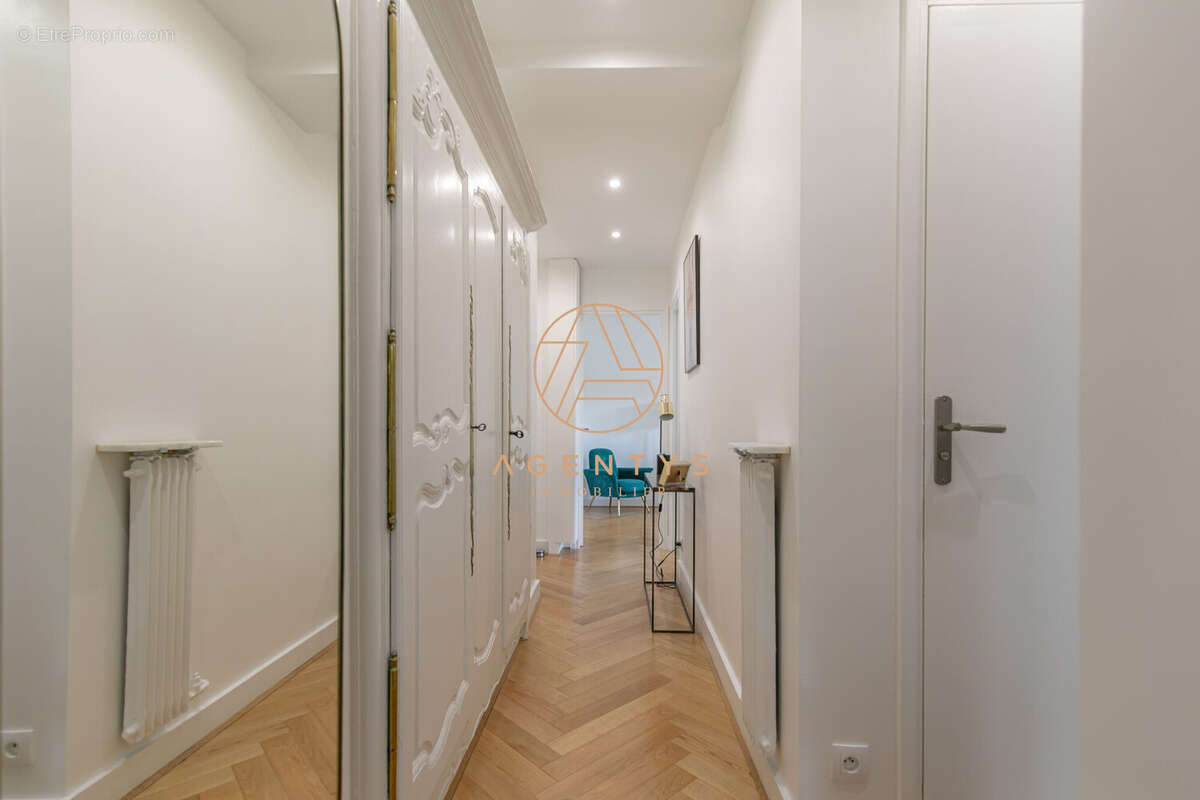 Appartement à SAINT-MAUR-DES-FOSSES