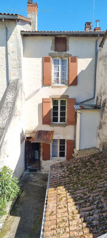 20250430_155122 - Maison à NONTRON