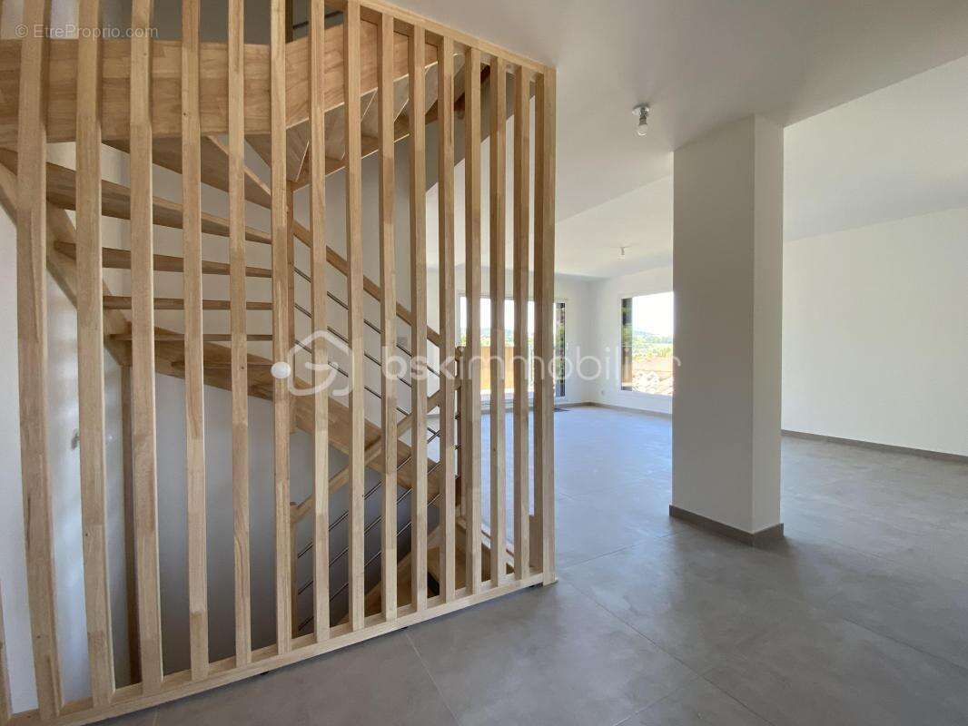 Magnifique maison 5 pièces sur 1088m2 de terrain à l'entrée de Sillingy - photo 4