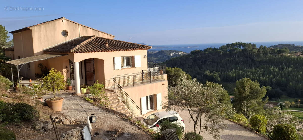 Maison à LA CADIERE-D'AZUR