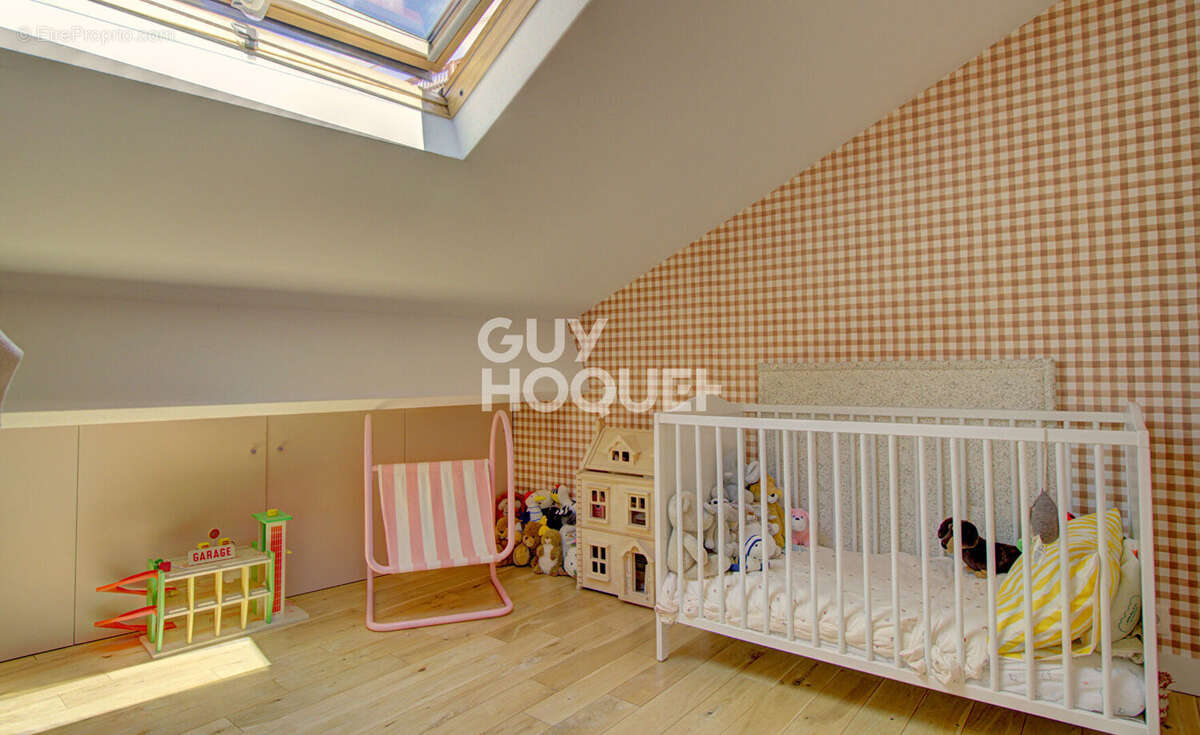 Appartement à PARIS-20E