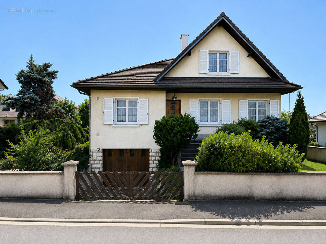 Maison à MONTGERON