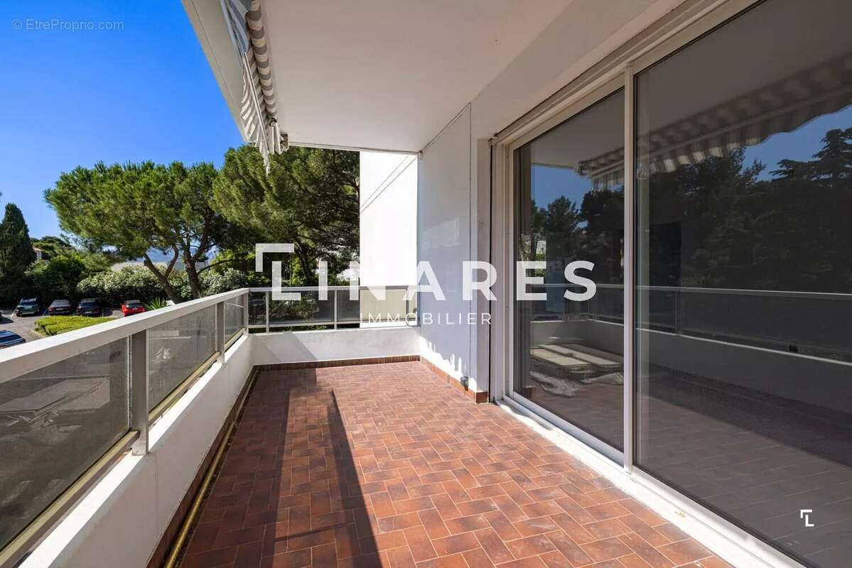 MY CADENELLE - Appartement T4/5 de 168m2 + Terrasses 35m2 - Résidence sécurisée avec piscine -13008 - photo 14