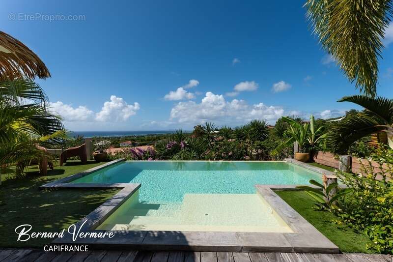 Maison à GRAND-BOURG