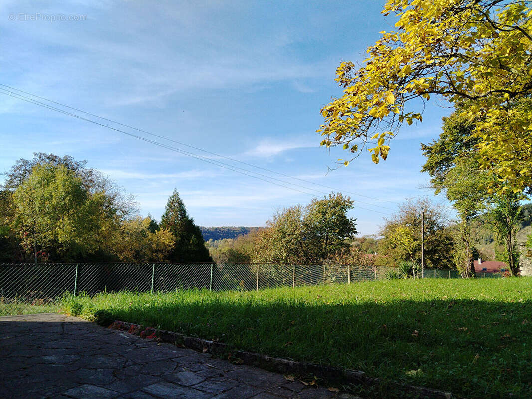 Maison à PORT-LESNEY